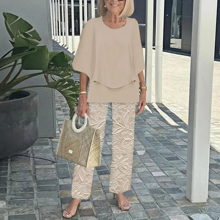 Perpetua – Stylowy dwuczęściowy komplet z nadrukiem