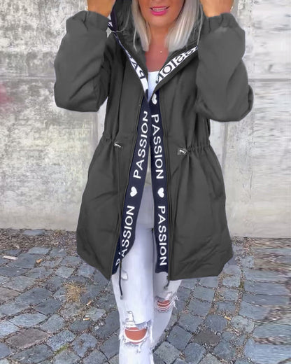 VERONISSA | ELEGANCKI PŁASZCZ Z KAPTUREM