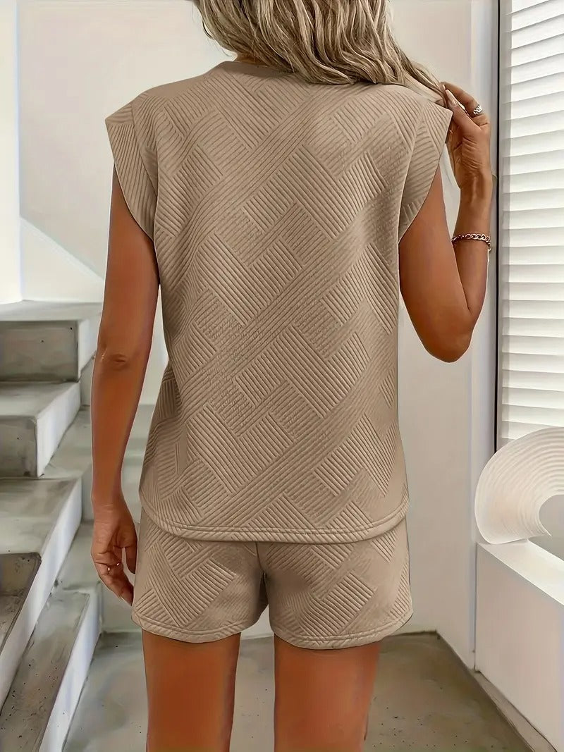 Darika – Zielony komplet z krótkim topem i szortami