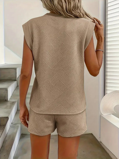 Darika – Zielony komplet z krótkim topem i szortami