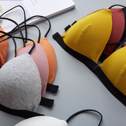 Stanik z przednim zapięciem