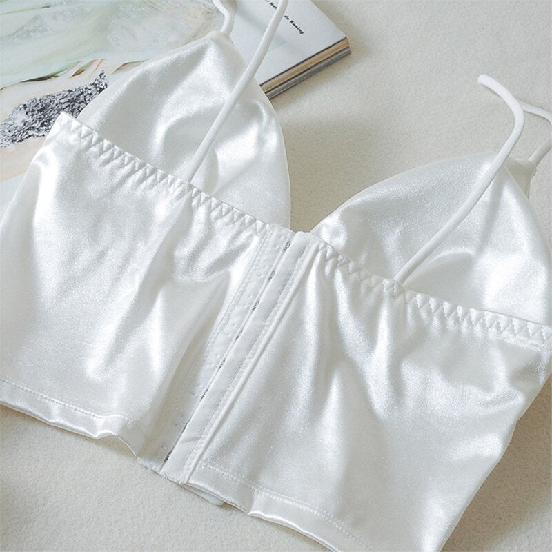 Biustonosz o dłuższym fasonie