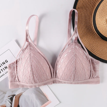 Biustonosz z ozdobnymi paseczkami