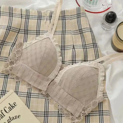 Uroczy biustonosz z zapinęciem z przodu