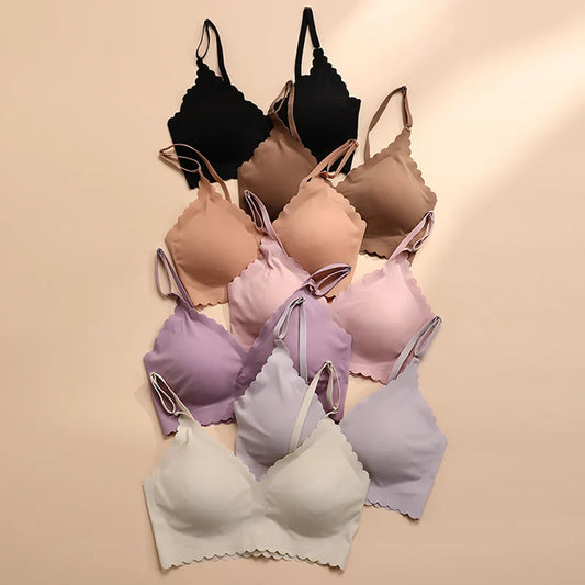 Bezszwowy biustonosz o nieregularnej linii