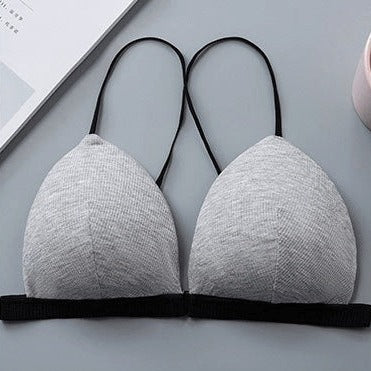 Stanik z przednim zapięciem